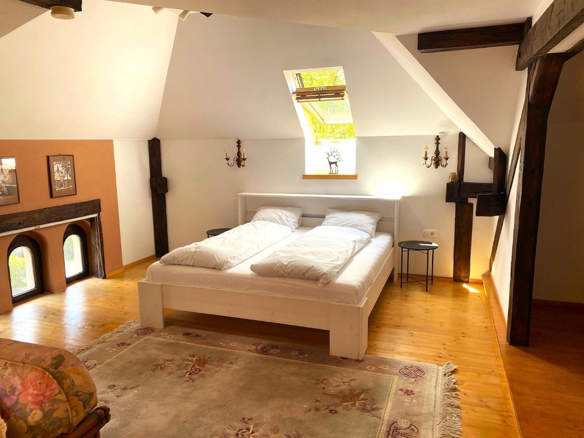 Rose'S Oldtown Apartment Braşov Esterno foto