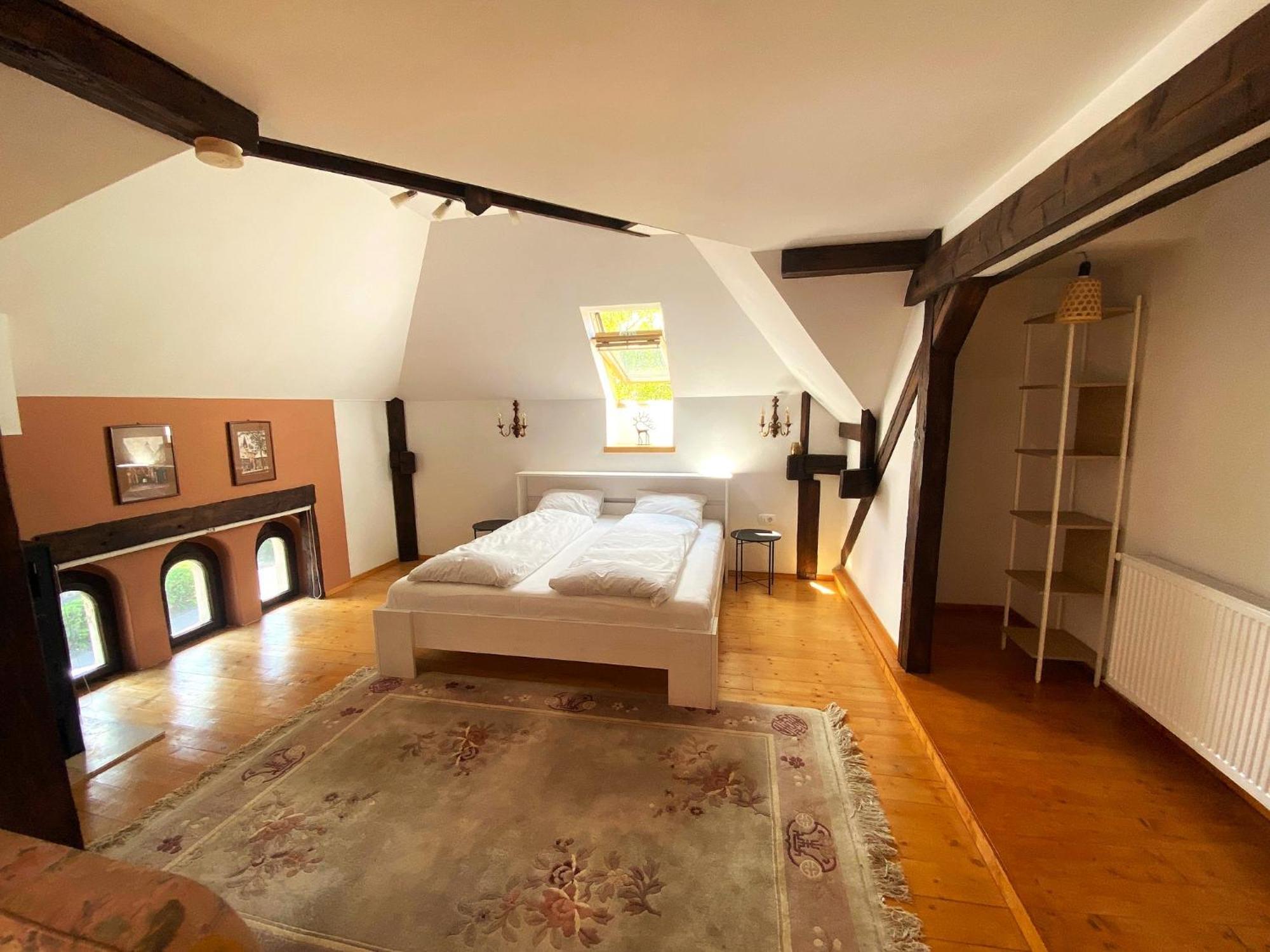 Rose'S Oldtown Apartment Braşov Esterno foto